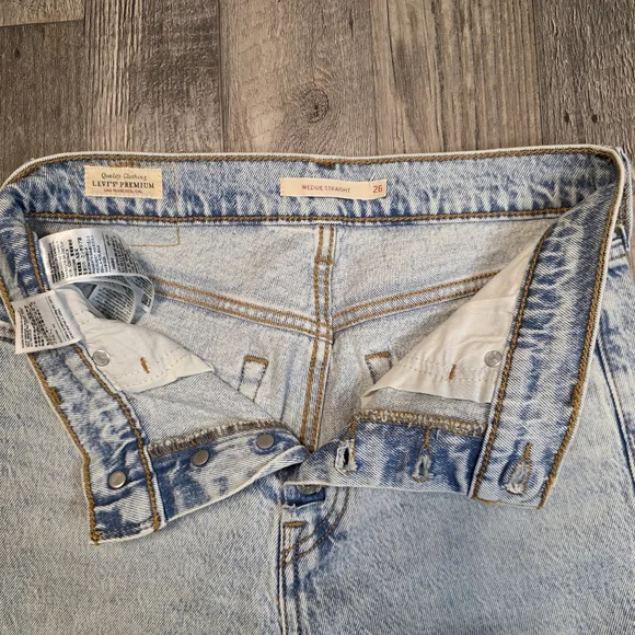 Levi's Wedgie Straight Generation Next Ankle Jeans Size 26